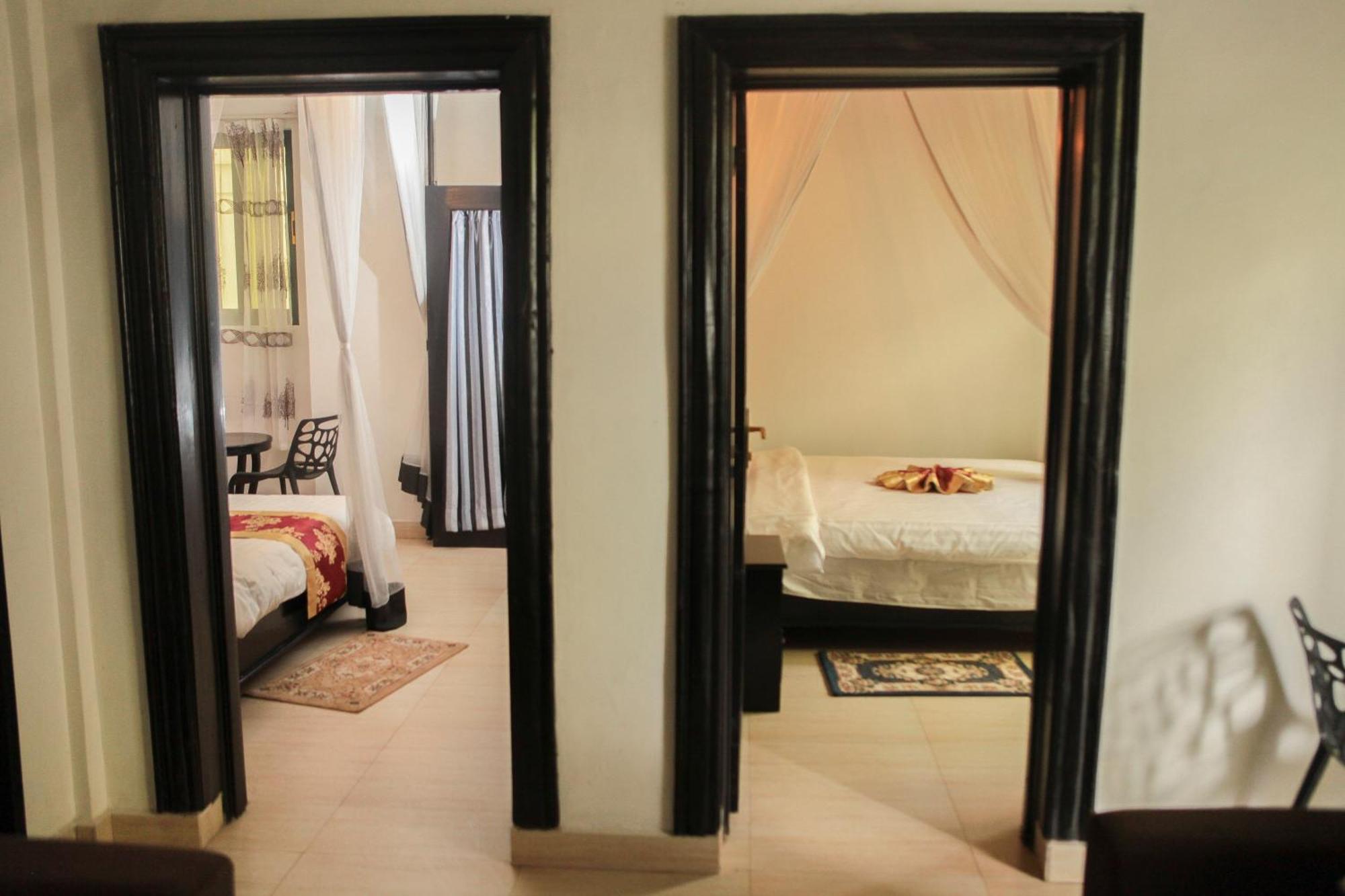 Hotel Kangaroo Бужумбура Екстериор снимка