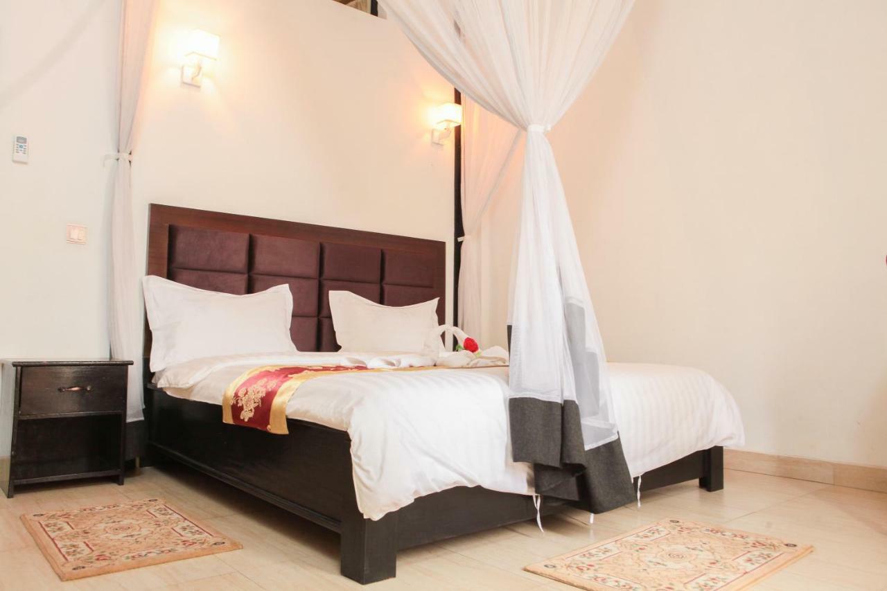 Hotel Kangaroo Бужумбура Екстериор снимка