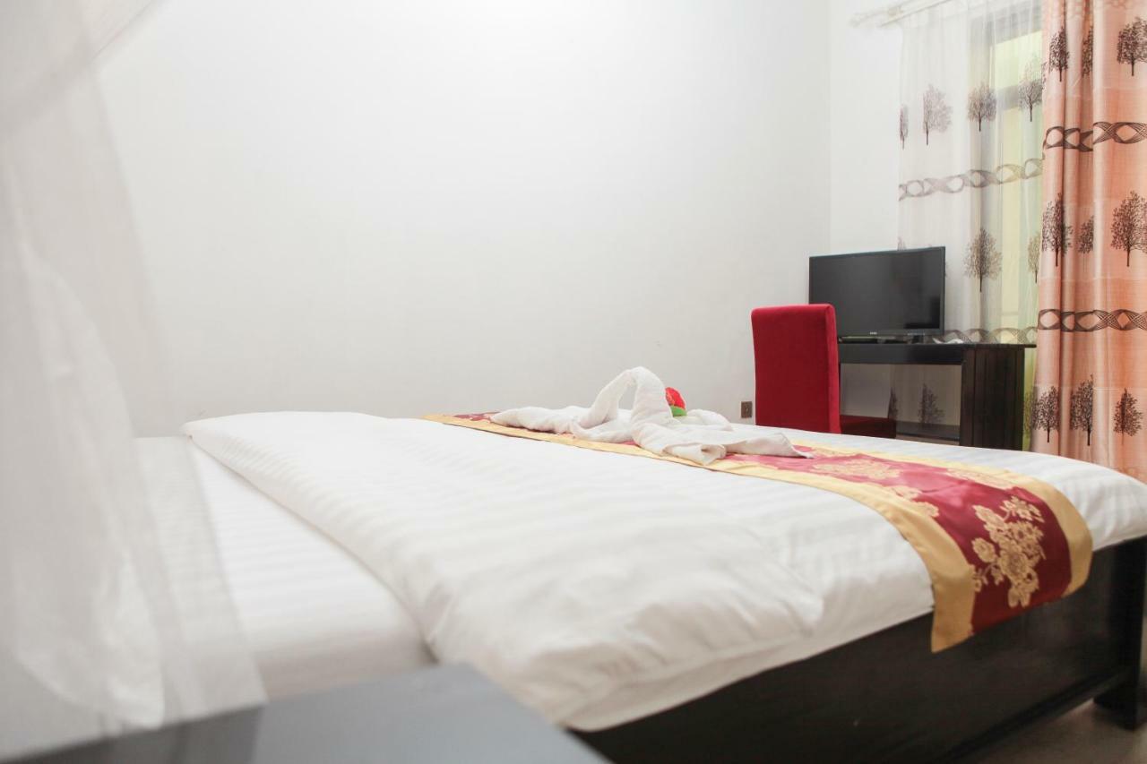 Hotel Kangaroo Бужумбура Екстериор снимка