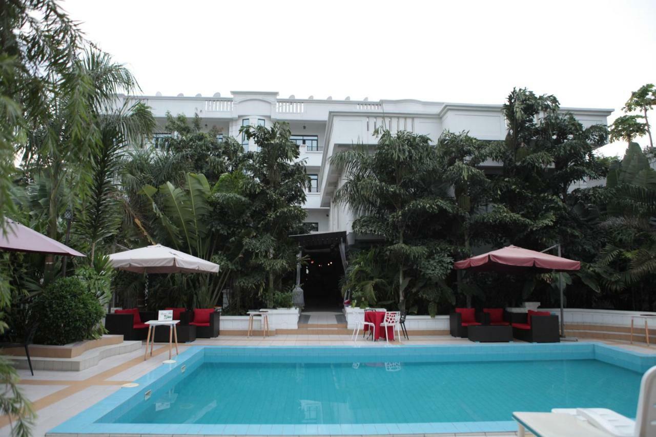 Hotel Kangaroo Бужумбура Екстериор снимка