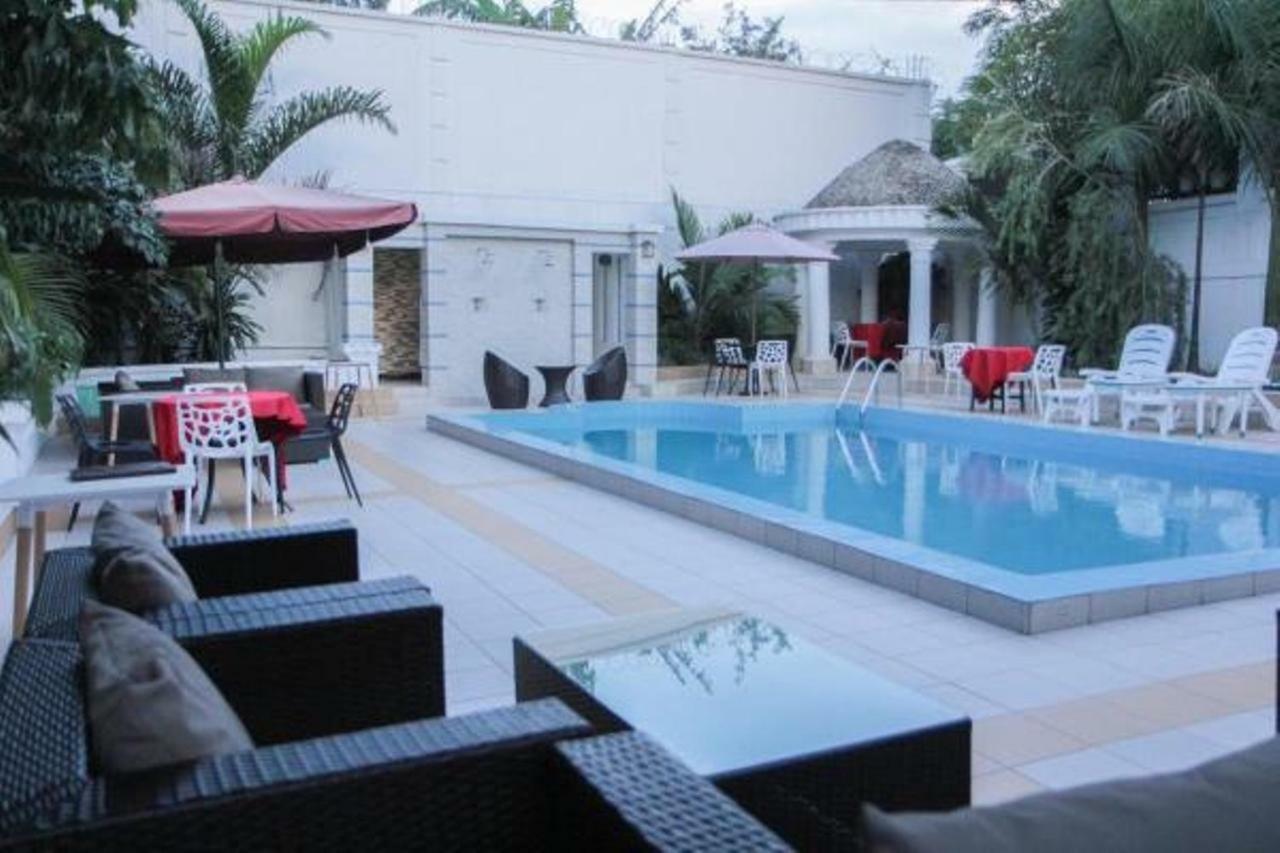 Hotel Kangaroo Бужумбура Екстериор снимка